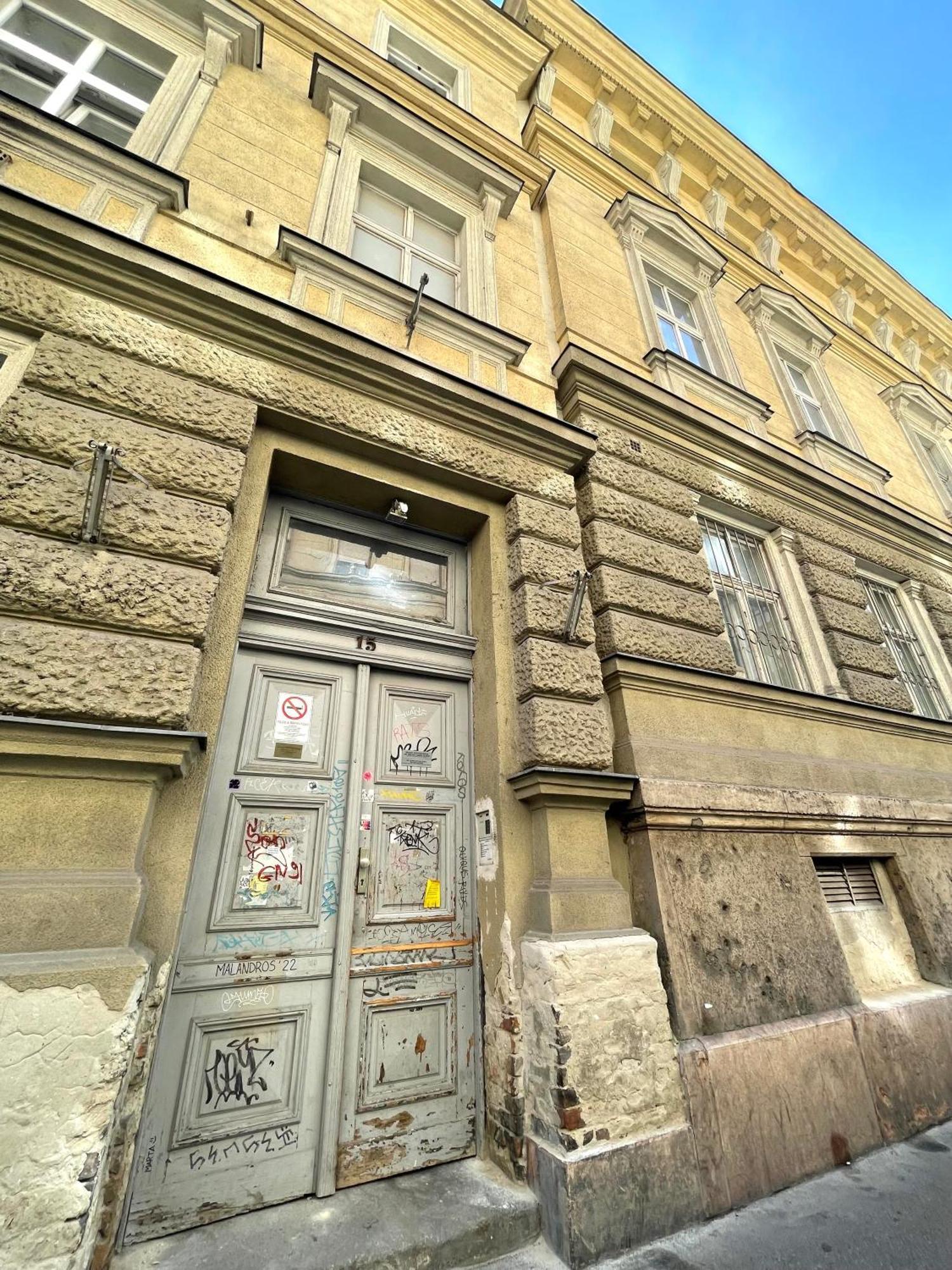 Aradi Rooms With Private Bathroom In The City Centre Budapeste Exterior foto